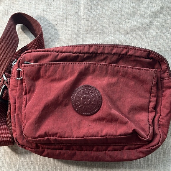 Kipling Cross Body Red Bag Purse - Picture 1 of 4